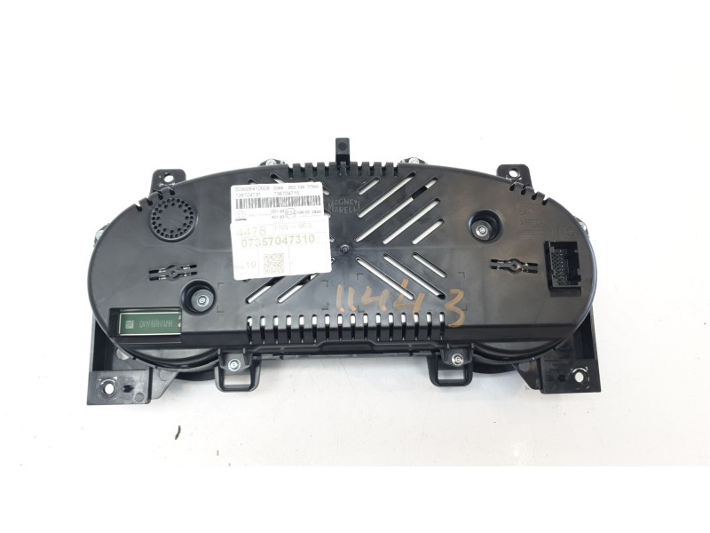 Recambio de cuadro instrumentos para jeep renegade limited 4x4 referencia OEM IAM 735704731  