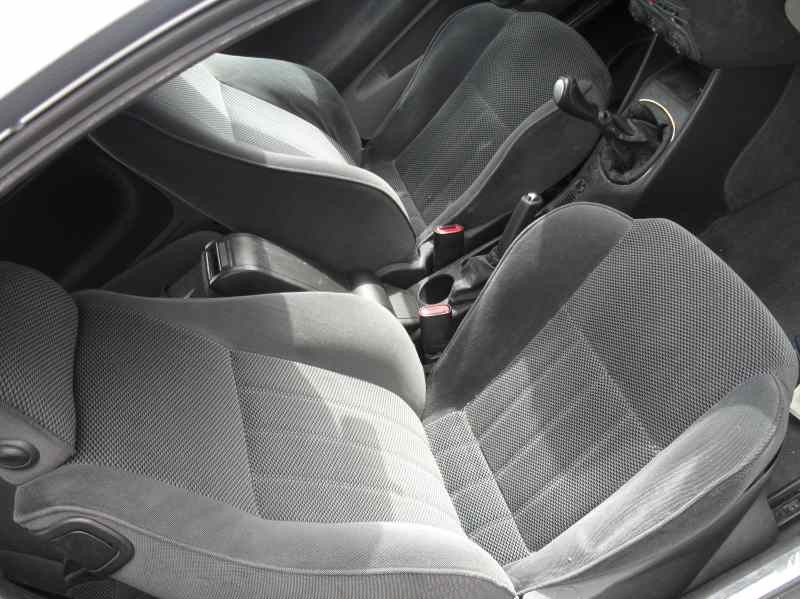 alfa romeo 147 (190) del año 2002