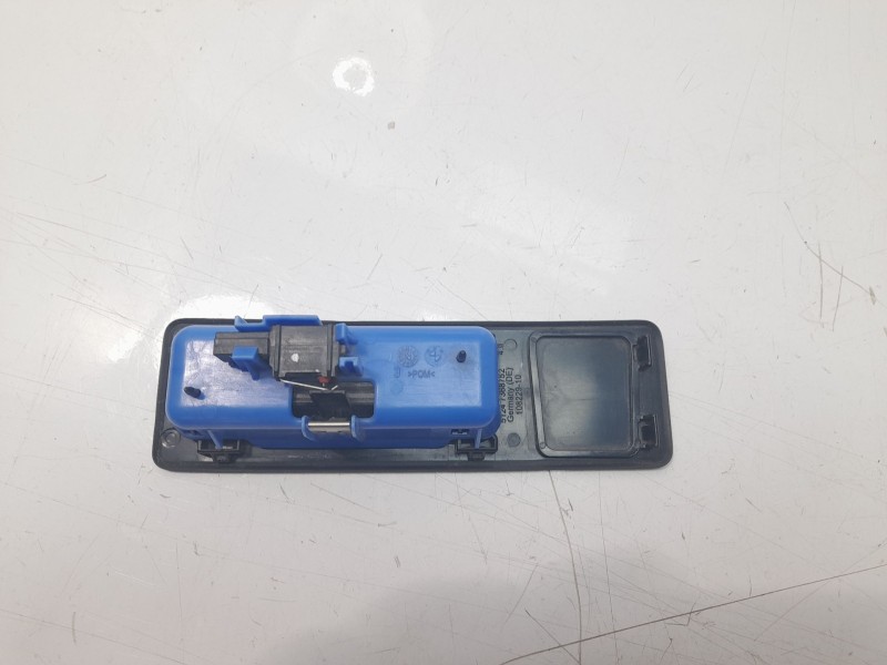 Recambio de maneta exterior porton para bmw serie 3 gran turismo (f34) 2.0 turbodiesel referencia OEM IAM 51247368752  