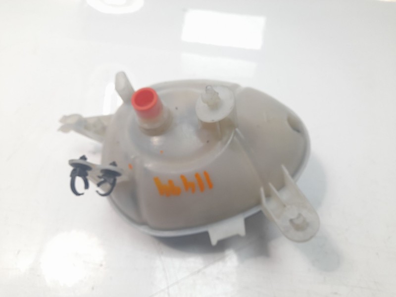 Recambio de deposito expansion para mercedes-benz clase c (w205) familiar 2.1 cdi cat referencia OEM IAM 2055000049  