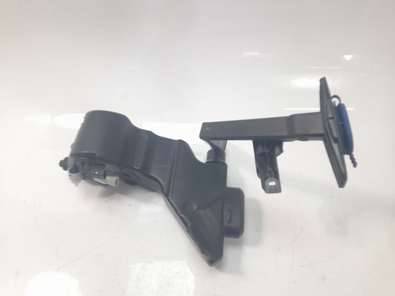 Recambio de deposito limpia para mercedes-benz clase c (w205) familiar 2.1 cdi cat referencia OEM IAM A2058600160 A2058600860 