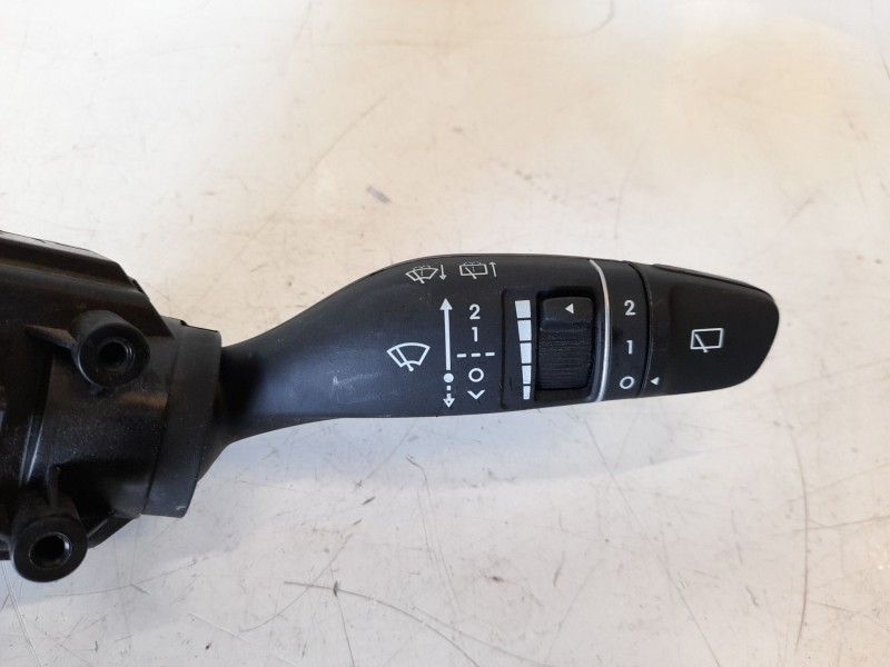 Recambio de mando multifuncion para hyundai kona 1.0 tgdi cat referencia OEM IAM 93403J9950  