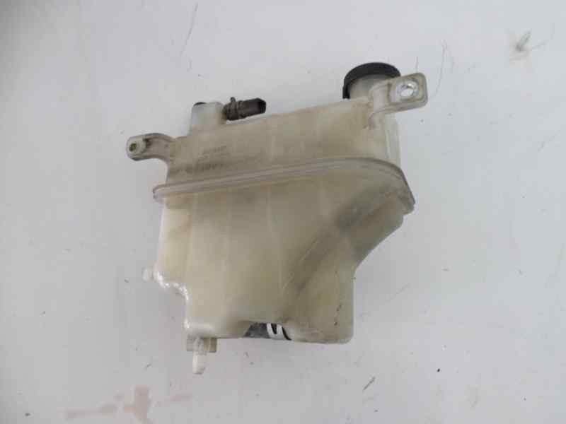 Recambio de deposito expansion para toyota yaris (ncp1/nlp1/scp1) 1.4 d-4d expo referencia OEM IAM 4722052170  