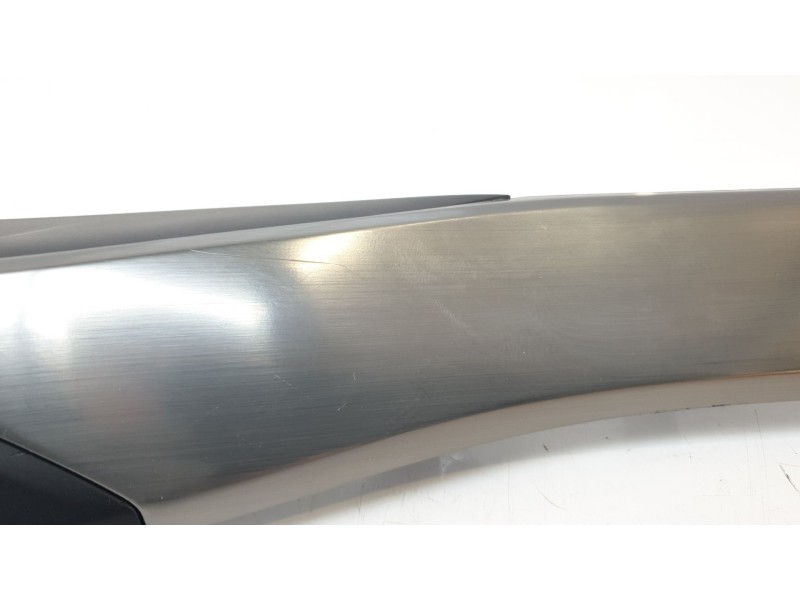 Recambio de moldura para ford focus 1.0 ecoboost cat referencia OEM IAM JX7BA045H93  