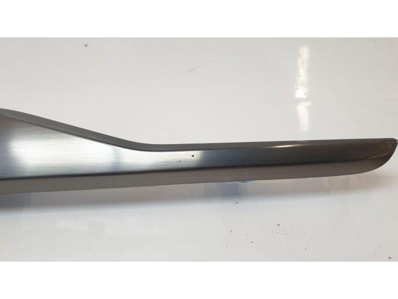 Recambio de moldura para ford focus 1.0 ecoboost cat referencia OEM IAM JX7BA045H93  