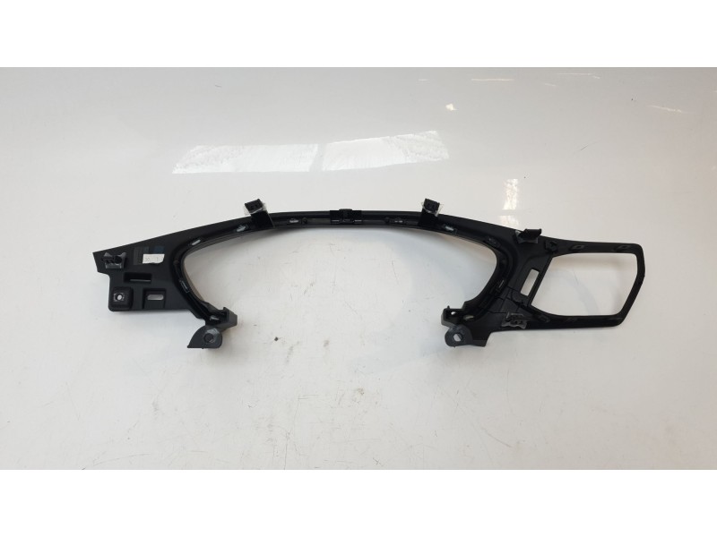 Recambio de moldura para ford focus 1.0 ecoboost cat referencia OEM IAM JX7BA047A04  