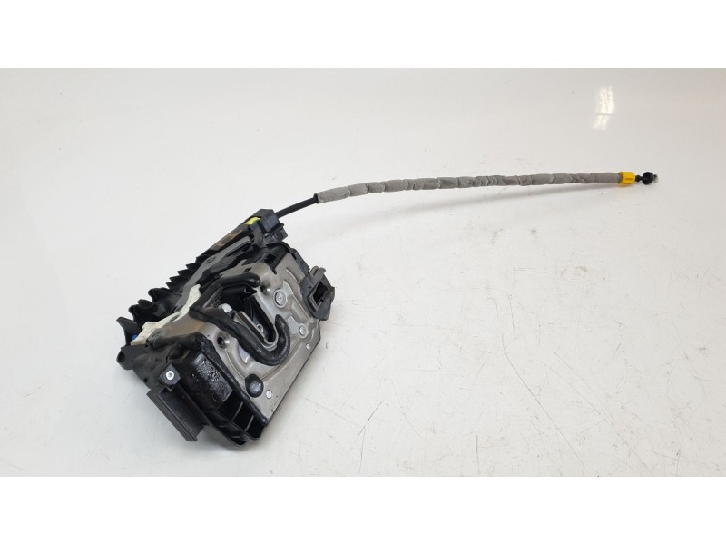 Recambio de cerradura puerta trasera izquierda para mercedes-benz clase c (w205) lim. c 200 (205.077) referencia OEM IAM A099730