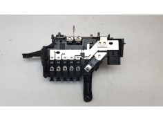 CAJA RELES / FUSIBLES A2055408095 