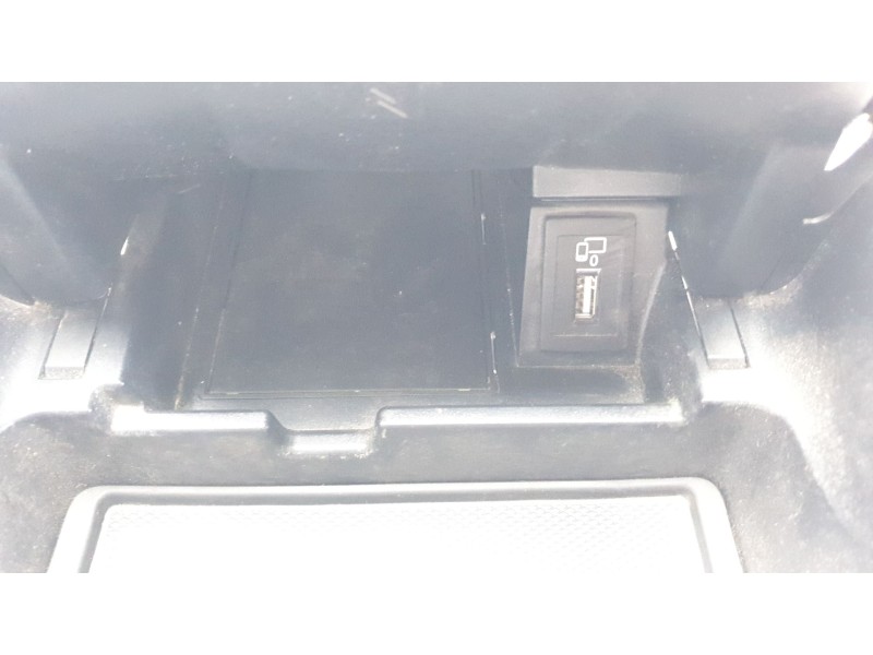 Recambio de guantera para mercedes-benz clase c (w205) lim. c 200 (205.077) referencia OEM IAM A2056806811  