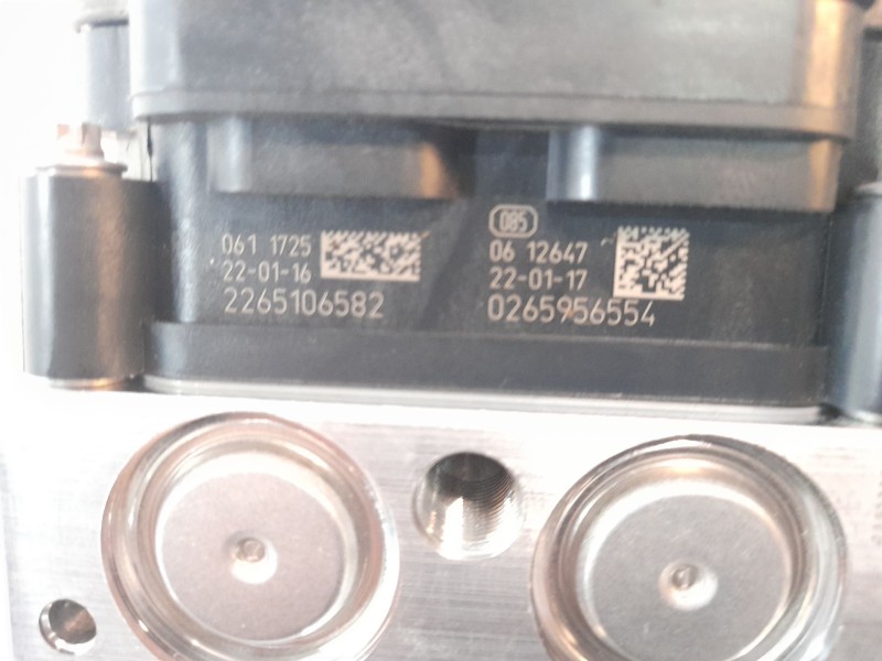 Recambio de abs para volvo xc 40 essential 2wd referencia OEM IAM 32281471 0265956554 