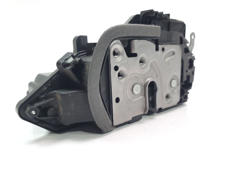 Recambio de cerradura puerta delantera derecha para volvo xc 40 essential 2wd referencia OEM IAM 31440998  