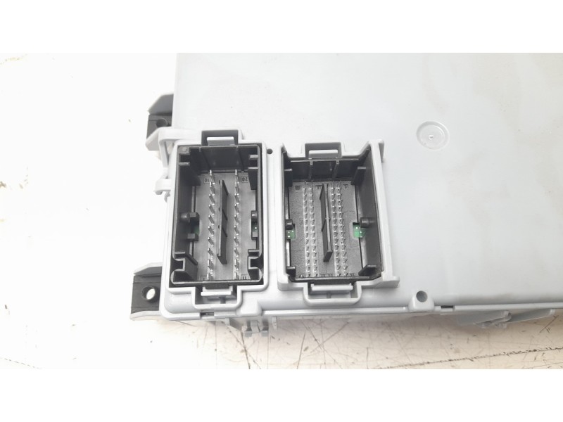 Recambio de caja reles / fusibles para fiat 500 (312) berlina dolcevita referencia OEM IAM 522149850  