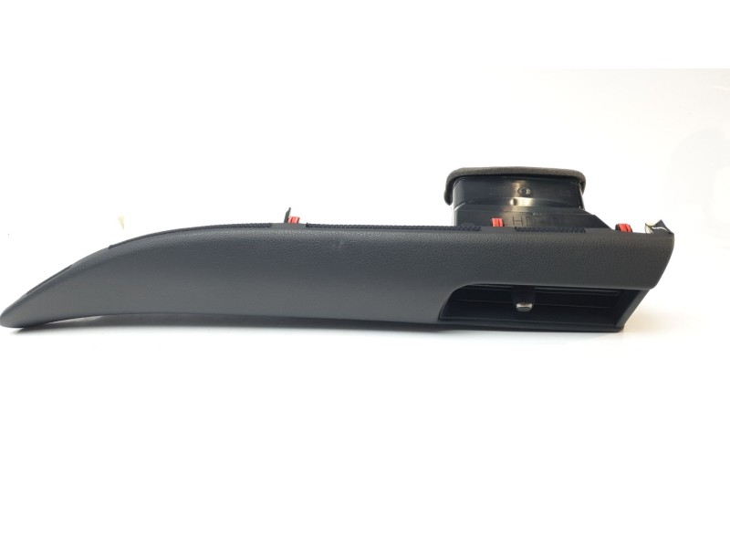 Recambio de aireador derecho para lexus ux (za10) 250h referencia OEM IAM 5566076030  