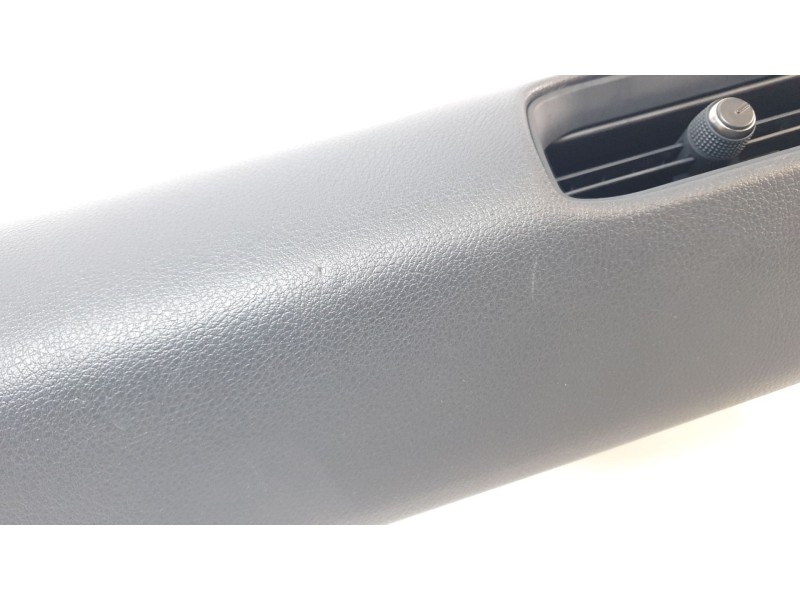 Recambio de aireador derecho para lexus ux (za10) 250h referencia OEM IAM 5566076030  