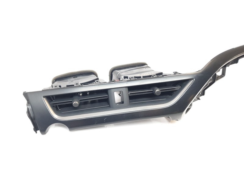 Recambio de aireador central para lexus ux (za10) 250h referencia OEM IAM 5568076010  