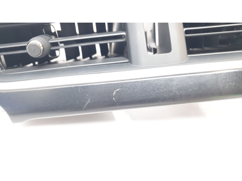 Recambio de aireador central para lexus ux (za10) 250h referencia OEM IAM 5568076010  