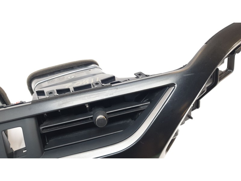 Recambio de aireador central para lexus ux (za10) 250h referencia OEM IAM 5568076010  