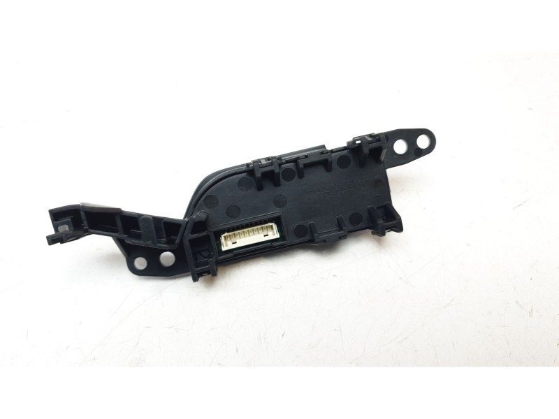 Recambio de pantalla multifuncion para lexus ux (za10) 250h referencia OEM IAM 76L896  
