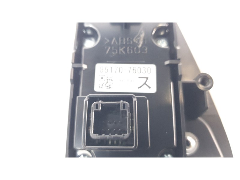 Recambio de mando control radio para lexus ux (za10) 250h referencia OEM IAM 8617076030  