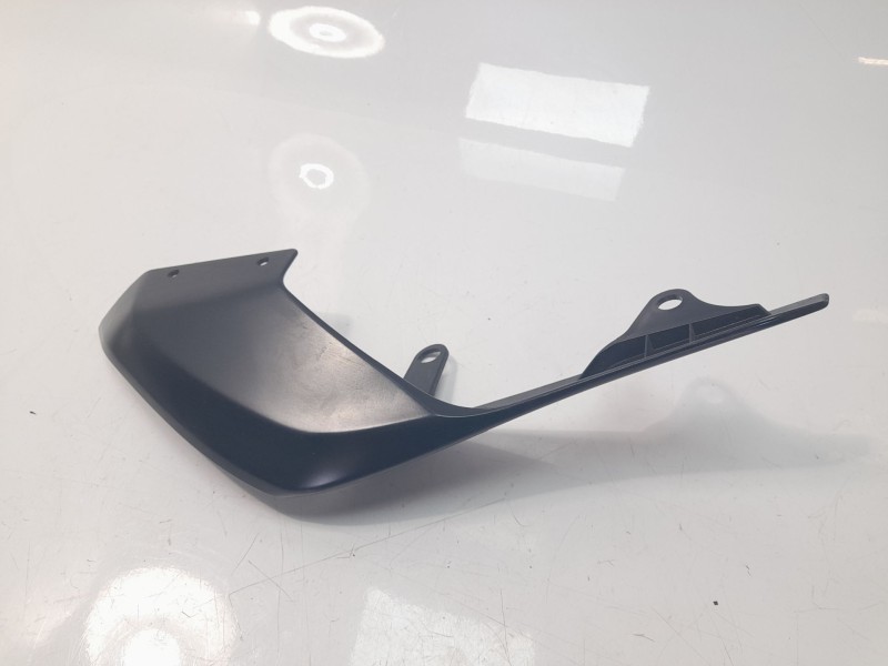 Recambio de moldura para yamaha mt -07 referencia OEM IAM BAT2172100P0  