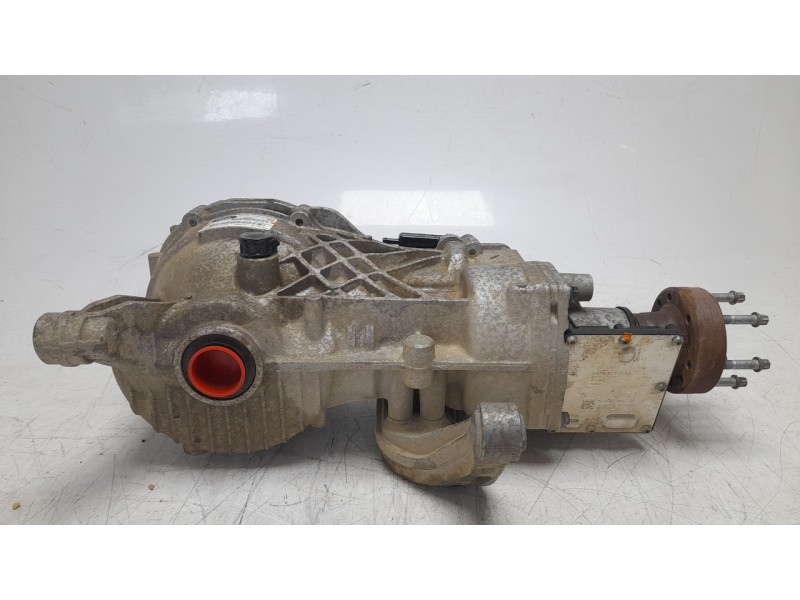 Recambio de diferencial trasero para land rover discovery sport pure referencia OEM IAM GJ324N053AC  