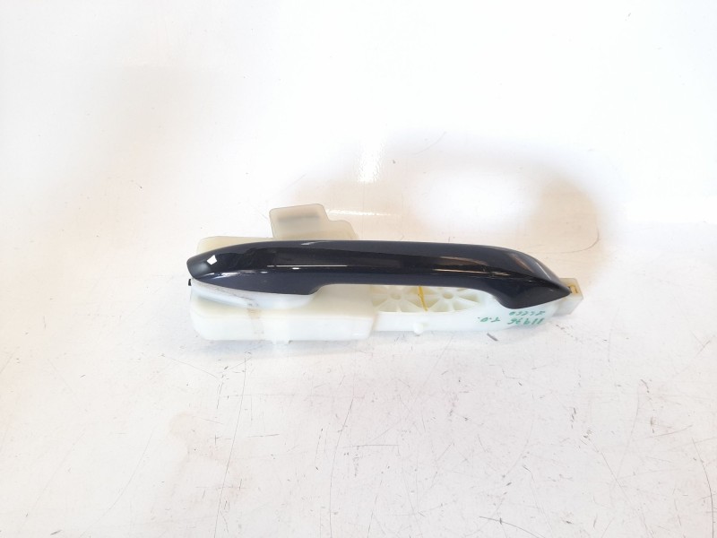 Recambio de maneta exterior trasera derecha para kia xceed drive referencia OEM IAM 83661J7500  