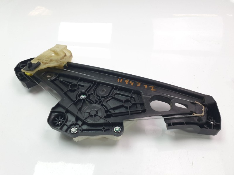 Recambio de elevalunas trasero izquierdo para renault captur ii techno referencia OEM IAM 827216497R  