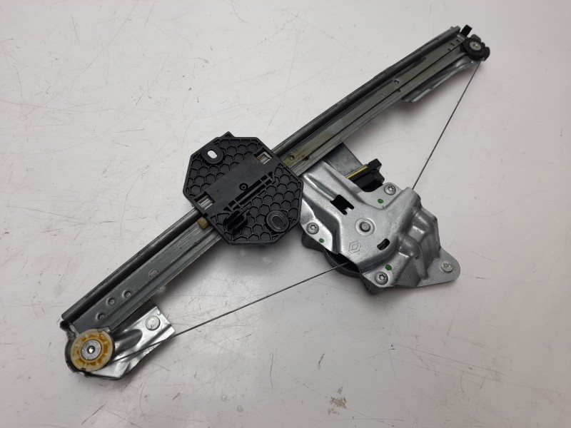 Recambio de elevalunas delantero derecho para dacia sandero 1.5 dci diesel fap cat referencia OEM IAM 807209299R  