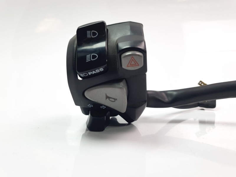 Recambio de piña luces izquierda para honda cb (501cc - ) cb 650 f (rc75) referencia OEM IAM 35200MJEJB1  