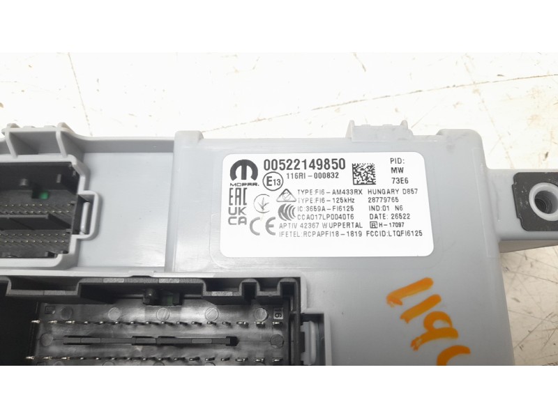 Recambio de caja reles / fusibles para fiat 500 (312) berlina dolcevita referencia OEM IAM 522149850  