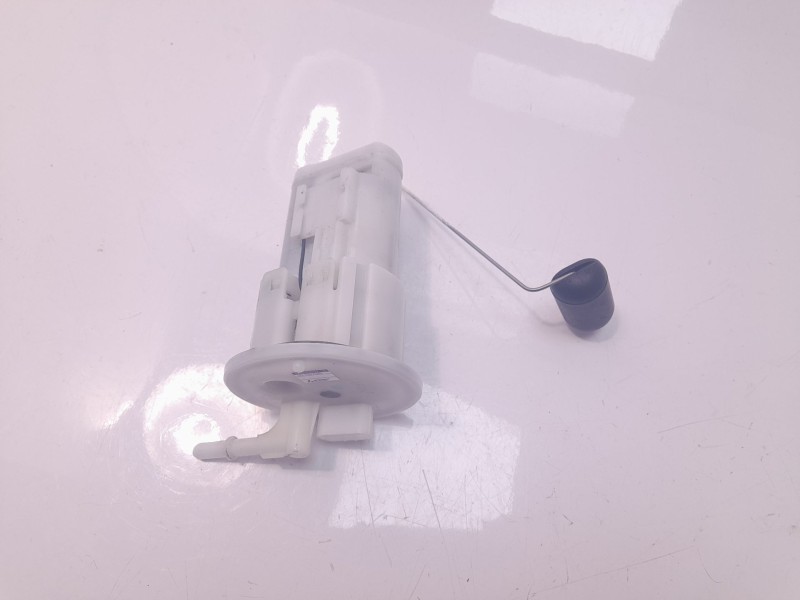 Recambio de bomba combustible para yamaha xsr 700 xsr 700 referencia OEM IAM 1WS1390710 UCT35YU63 