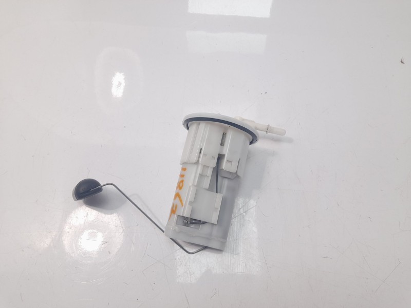 Recambio de bomba combustible para yamaha mt -07 referencia OEM IAM 1WS1390710 UCT35YU63 