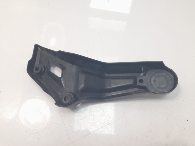 Recambio de moldura para yamaha mt -07 referencia OEM IAM BAT27453  