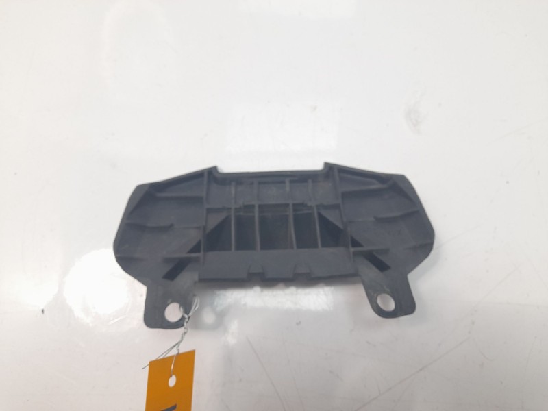 Recambio de moldura para yamaha mt -07 referencia OEM IAM B4C2172X  