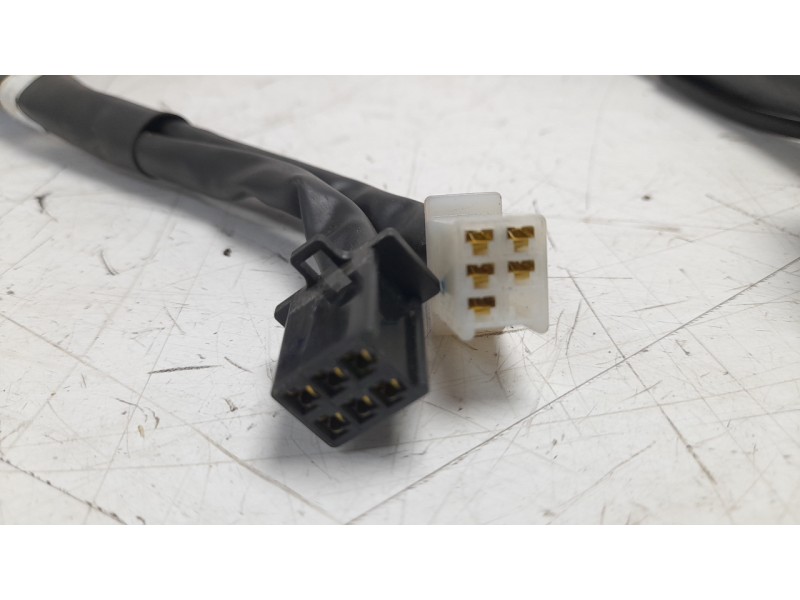 Recambio de piña luces derecha para yamaha tricity 300 referencia OEM IAM BX9H397301  