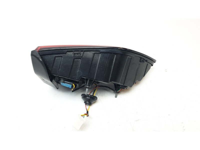 Recambio de piloto trasero izquierdo interior para mg mg zs suv 1.5 vti referencia OEM IAM 10571683  