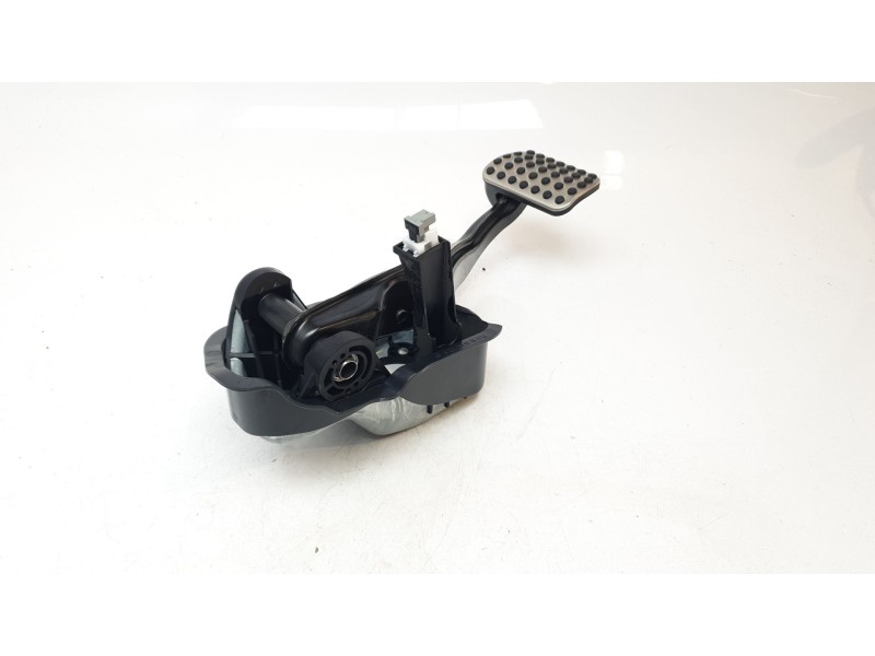 Recambio de pedal freno para mercedes-benz clase s (w222) lim. 3.0 cdi cat referencia OEM IAM A2222920208  