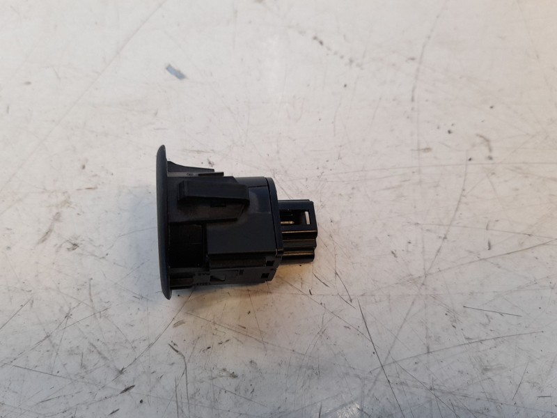 Recambio de interruptor para jeep renegade limited 4x4 referencia OEM IAM 07357082400  