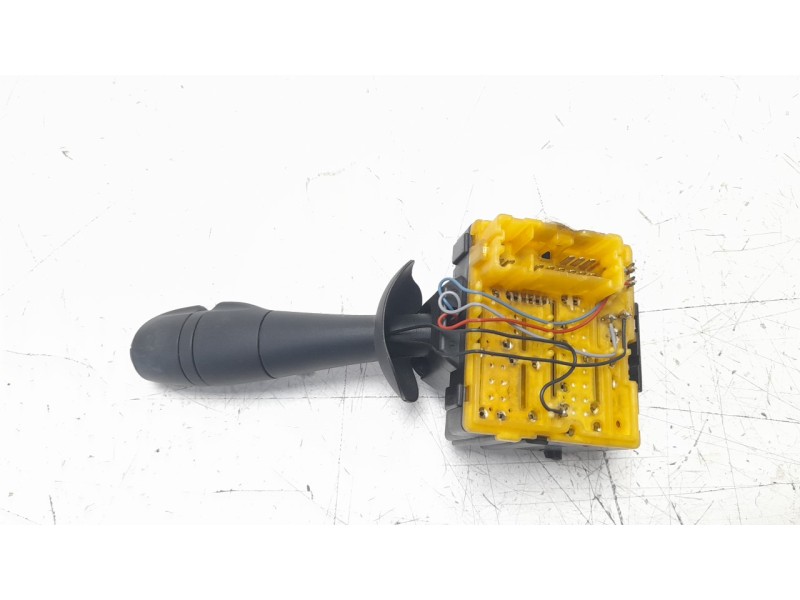 Recambio de mando limpia para renault captur zen referencia OEM IAM 255676085R  
