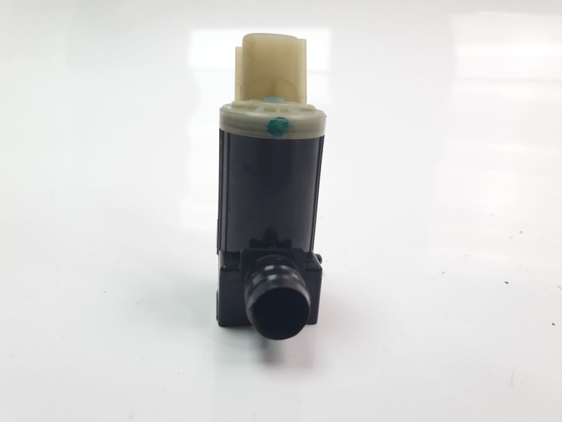 Recambio de bomba limpia para suzuki swift (az) referencia OEM IAM EW17006  