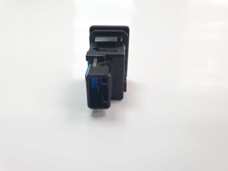 Recambio de interruptor para suzuki swift (az) referencia OEM IAM 15B116  