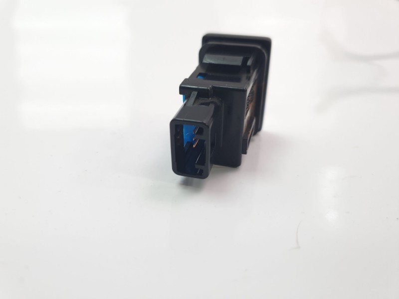 Recambio de interruptor para suzuki swift (az) referencia OEM IAM 15B116  