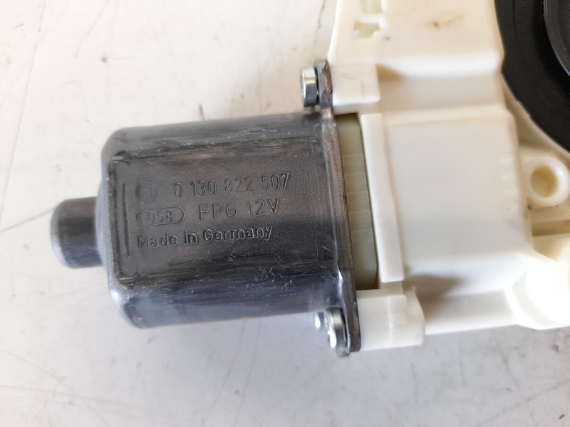 Recambio de motor elevalunas trasero izquierdo para mercedes-benz clase s (w222) lim. 3.0 cdi cat referencia OEM IAM A2229060501