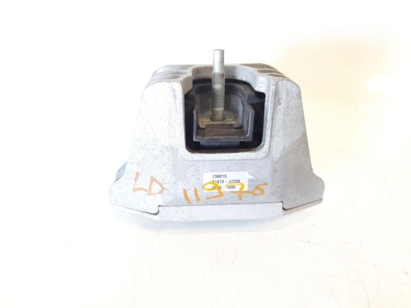 Recambio de soporte motor derecho para kia xceed drive referencia OEM IAM 21810J7200  