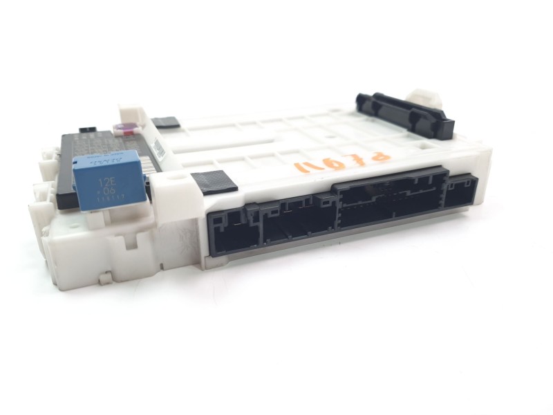 Recambio de caja reles / fusibles para suzuki swift (az) referencia OEM IAM 21214FJ73  