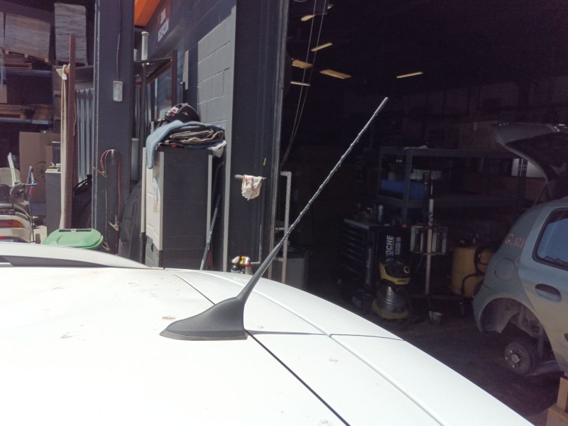 Recambio de antena para mg zs comfort referencia OEM IAM   