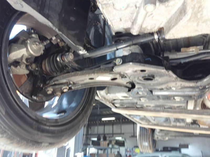 Recambio de brazo suspension inferior delantero derecho para mg zs comfort referencia OEM IAM   