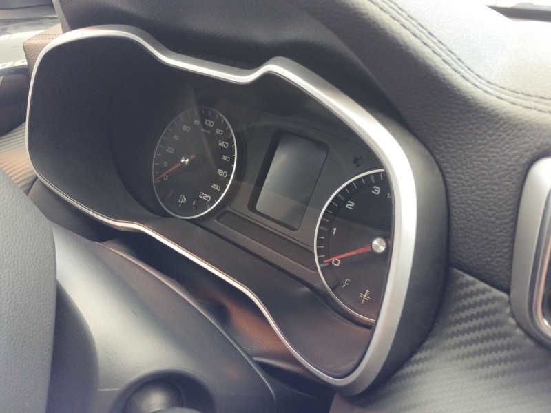 Recambio de cuadro instrumentos para mg zs comfort referencia OEM IAM   