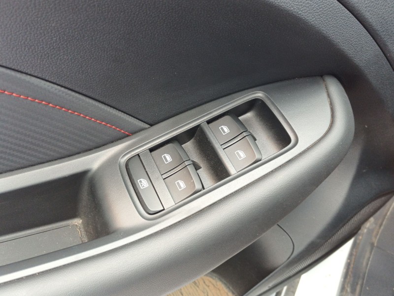 Recambio de mando elevalunas delantero izquierdo para mg zs comfort referencia OEM IAM   