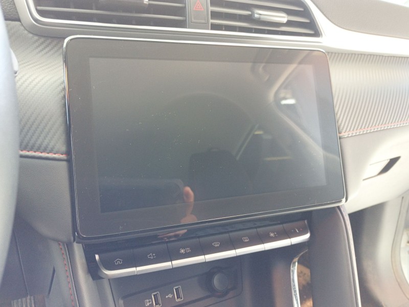 Recambio de pantalla multifuncion para mg zs comfort referencia OEM IAM   